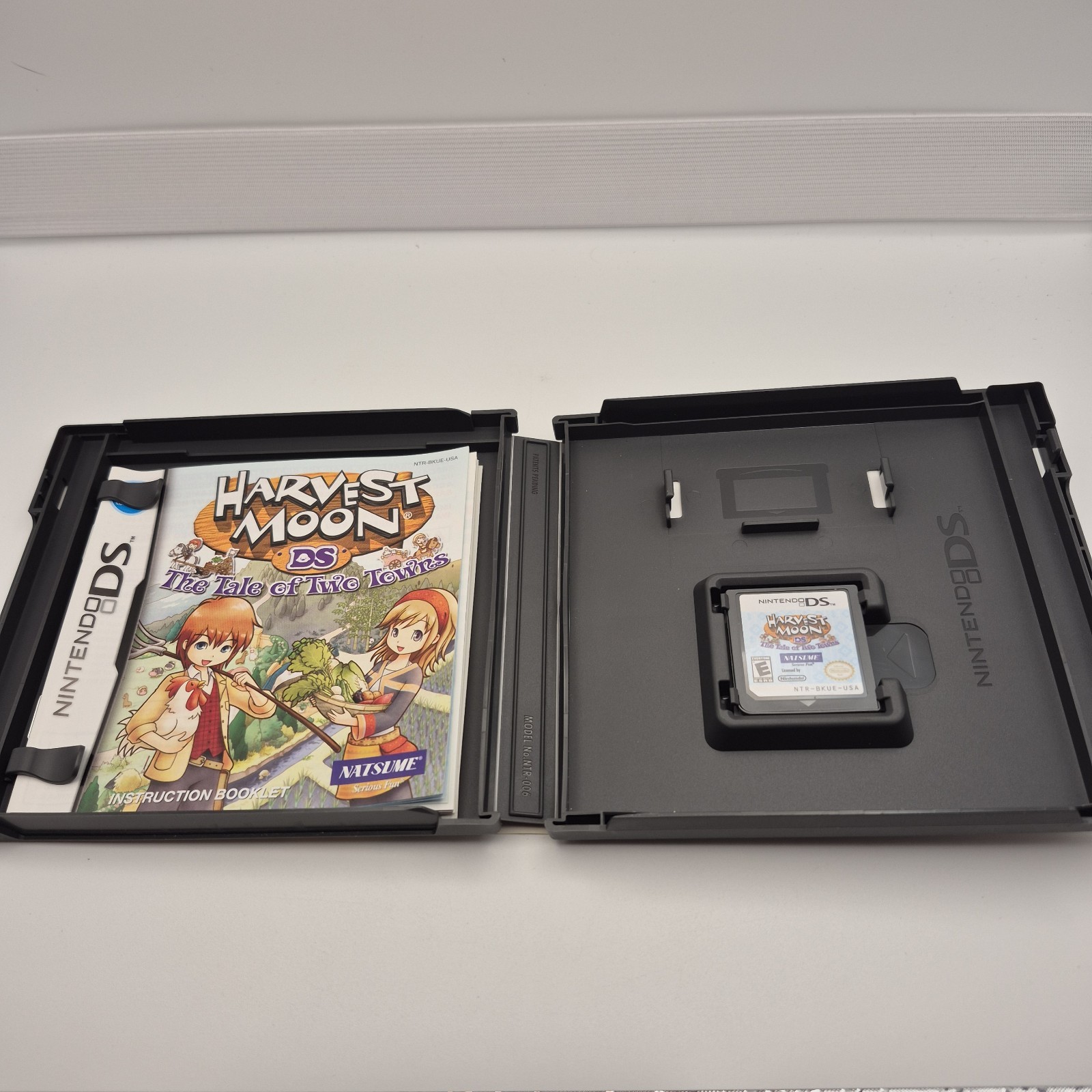 Harvest Moon DS: The Tale of Two Towns (Nintendo DS, 2011) NDS CIB Complete