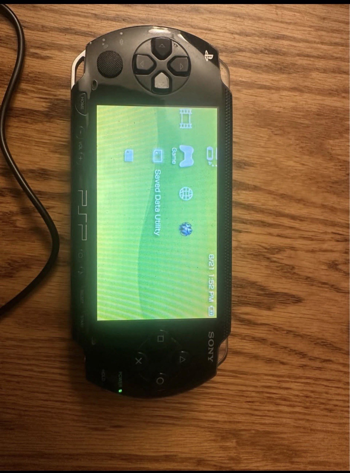 Sont PSP 1001 Black Handheld Console with Battery and Charger. Tested Works