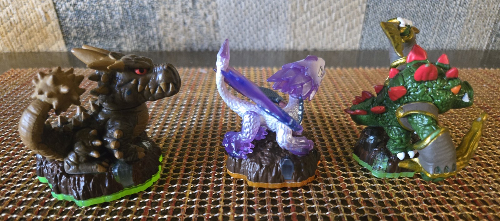 Skylanders Earth Element + Fire Supercharger Figures Lot Of 7 Fist Bump Spitfire