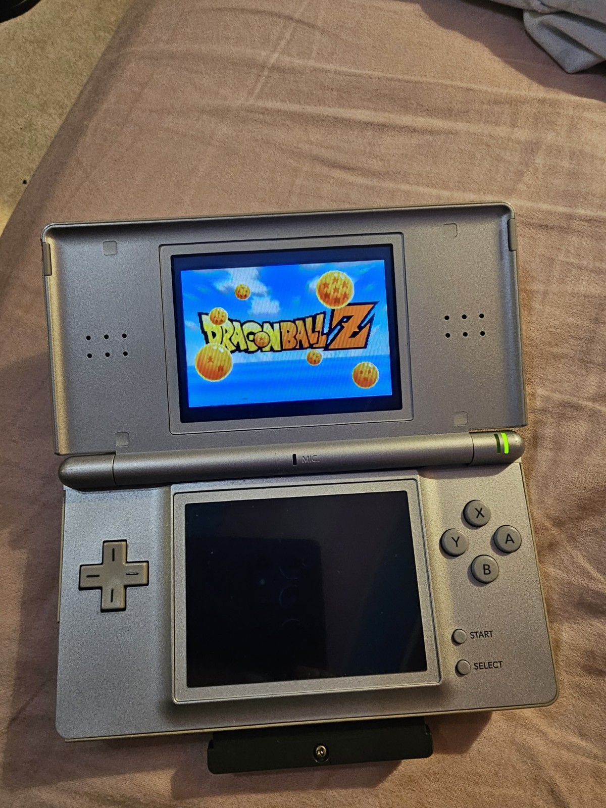 Nintendo DS Lite Silver Handheld System USG-001 Wi-Fi Capability