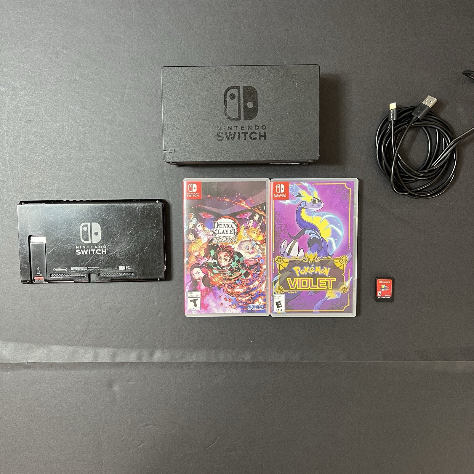 Nintendo Switch V2 Console (HAC-001-01) Bundle 3 games Docking Station Mario Str