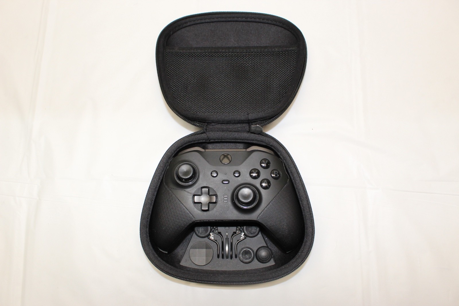 Microsoft Xbox Elite Series 2 Controller – Black – Works Great – L61