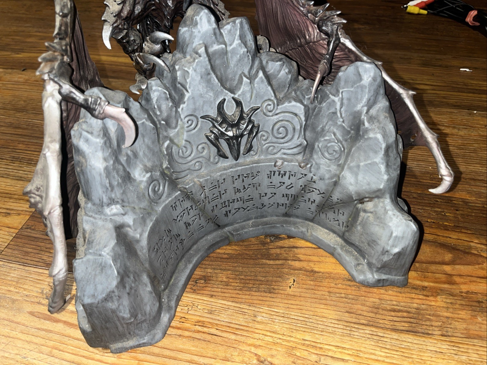 Authentic Skyrim Collector’s Edition Alduin Dragon Figure w/ Base