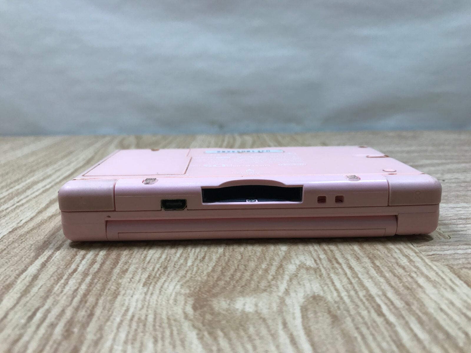 Nintendo DS Lite Noble Pink Console Nintendo Japan – With Defects LG9220