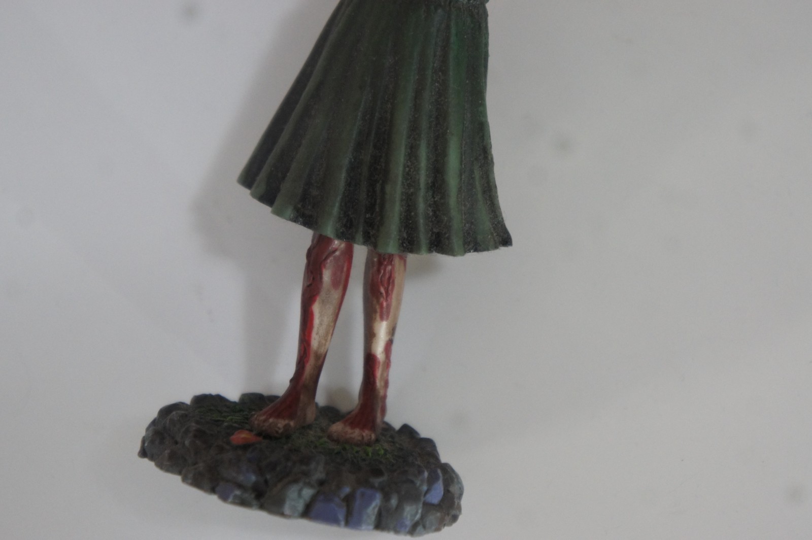Dead Island Riptide Rigor Mortis Collectors Edition Zombie Hula Girl Bobblehead