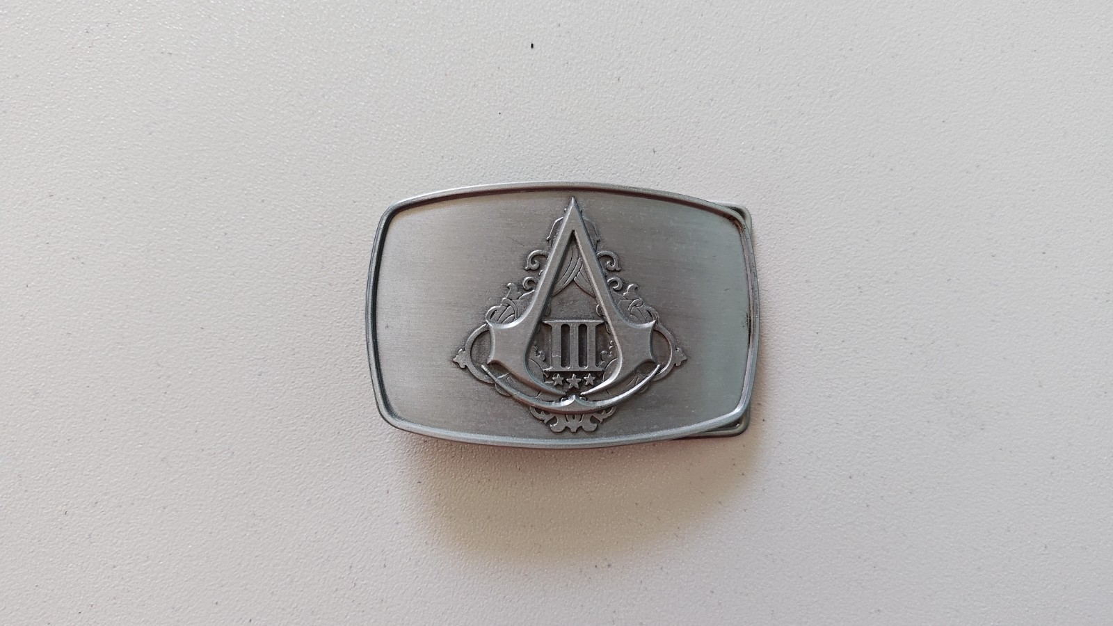 2012 Limited Edition Assassin’s Creed III Metal Belt Buckle Collectible