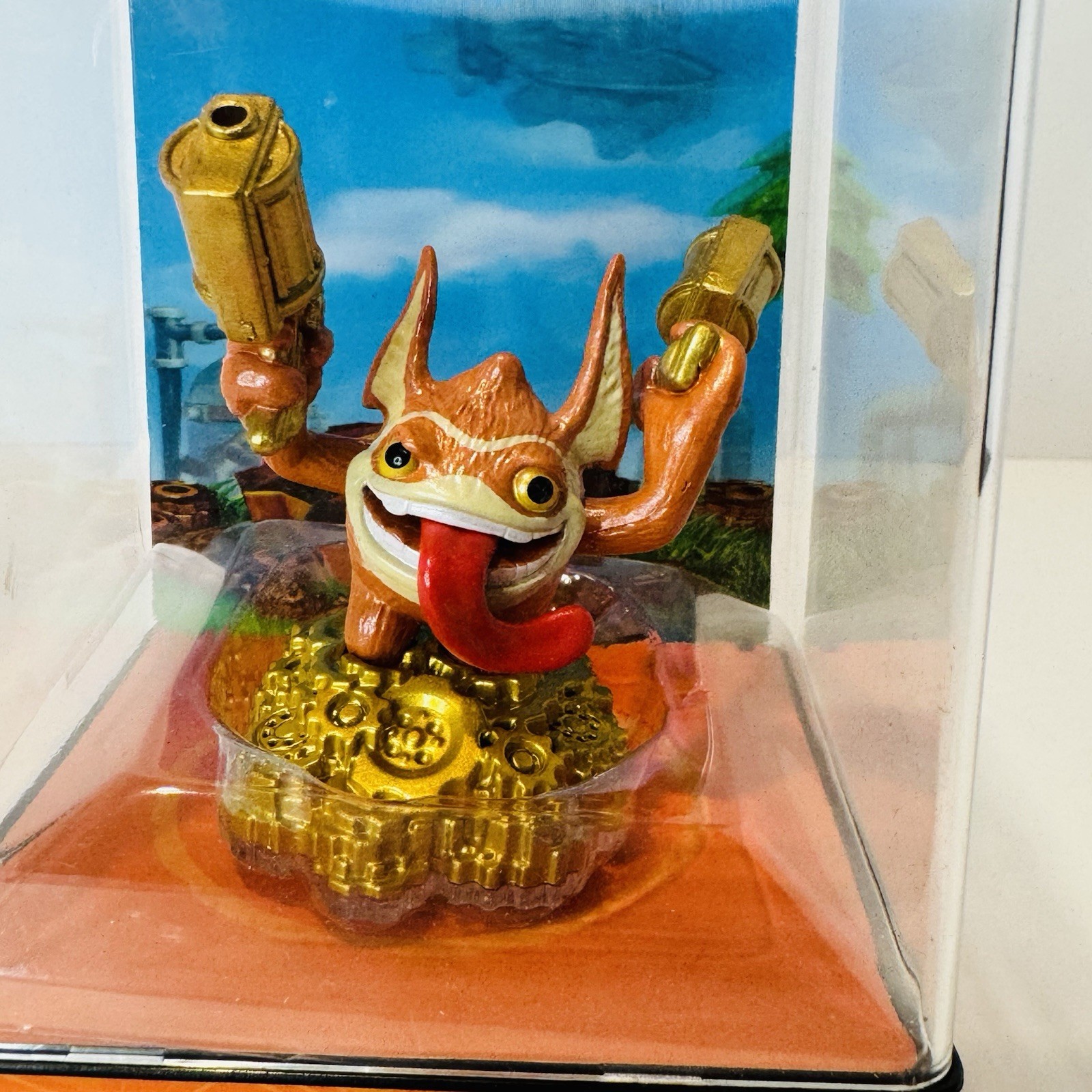 Skylanders Trap Team Eon’s Elite Trigger Happy w/ Display Case