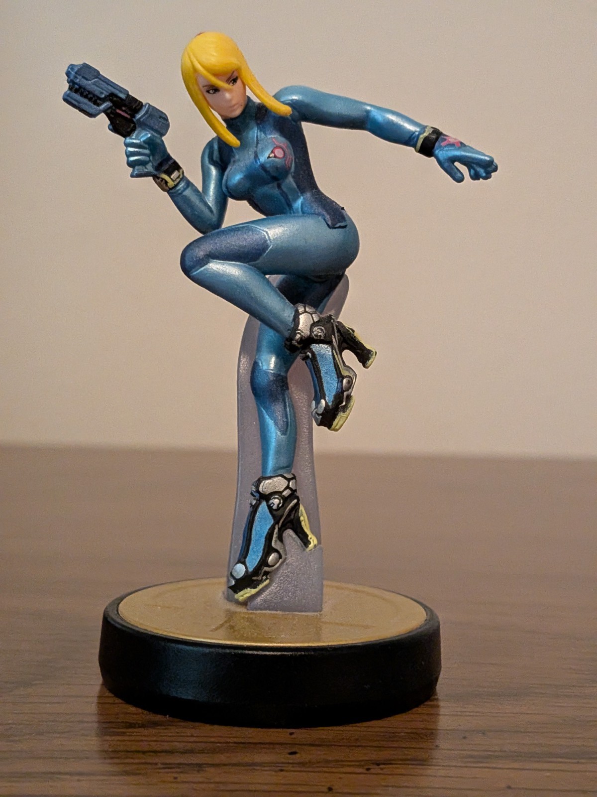 Nintendo Amiibo Figure Zero Suit Samus Super Smash Bros Metroid Series