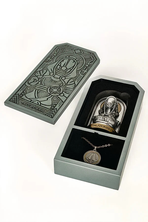 Mass Effect Tali Companion Bundle Round Pendant Bust Official NIB G2U