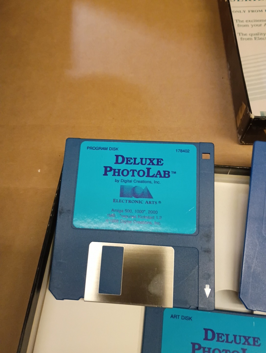 Deluxe PhotoLab Amiga 500 1000 & 2000 Art Software EA Electronic Arts