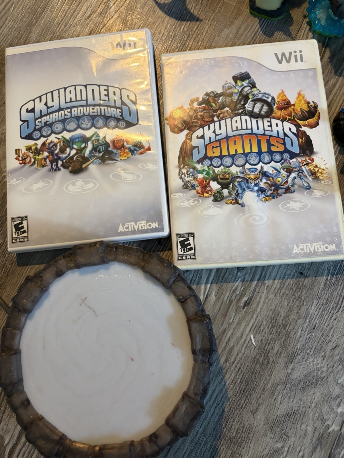 Activision Skylanders Giants Wii Character Figure Pack Lot with Spyro & More