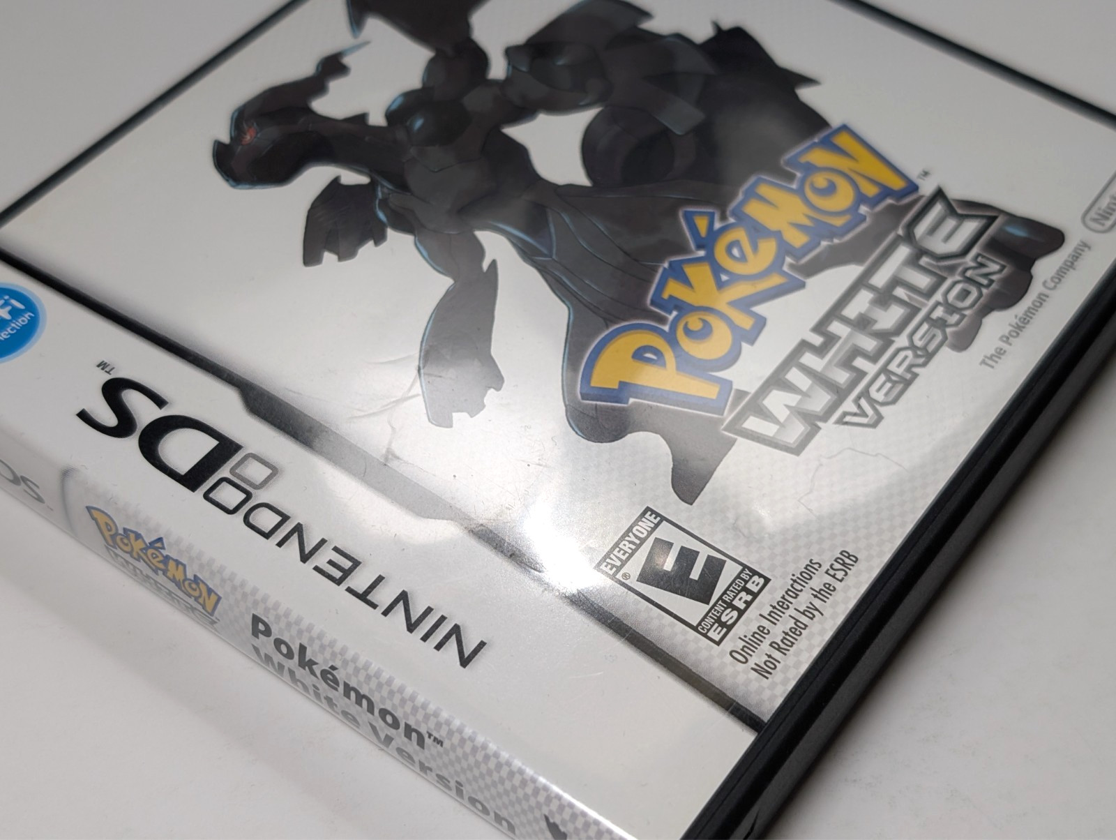 Pokemon White Nintendo DS in case authentic