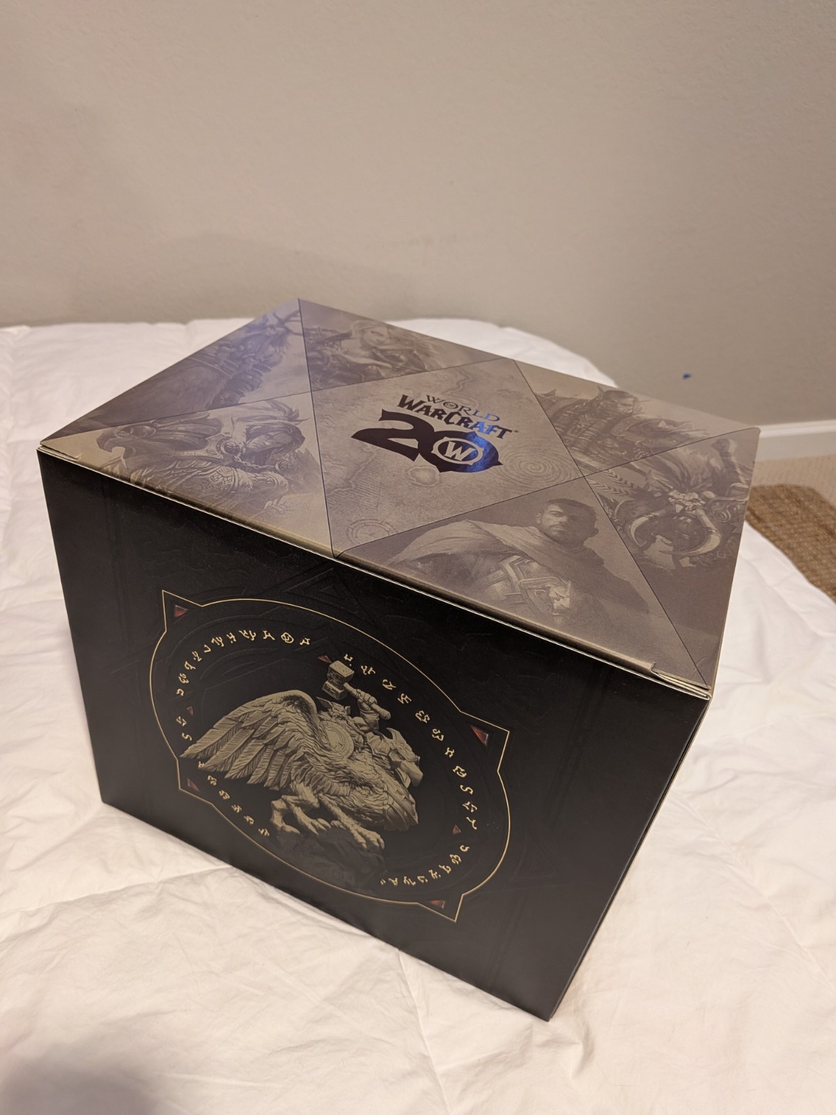 World of Warcraft 20th Anniversary Collector’s Edition With Statue (No Code)