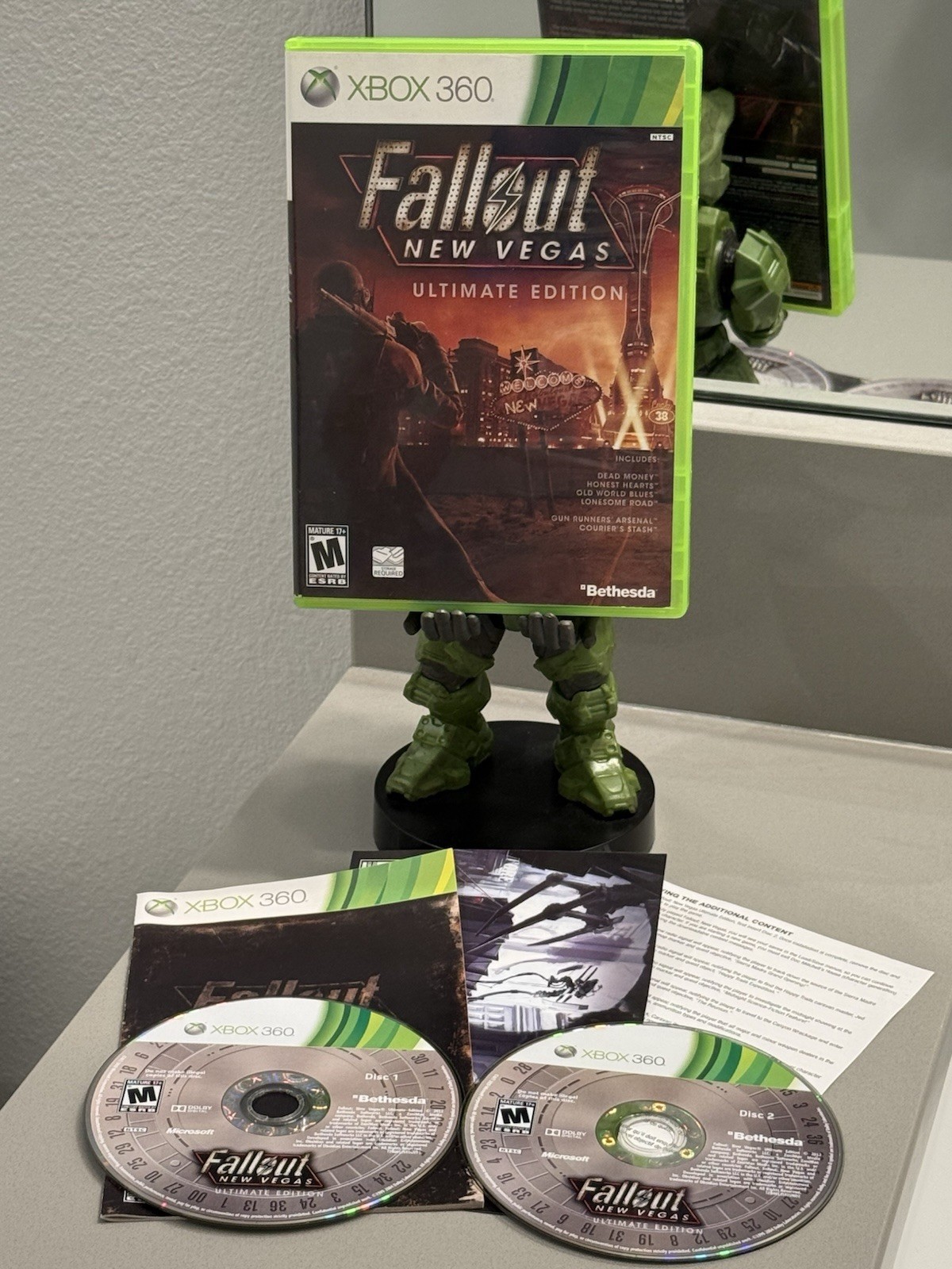Fallout: New Vegas [Ultimate Edition] (Xbox 360, 2010) CIB Complete TESTED