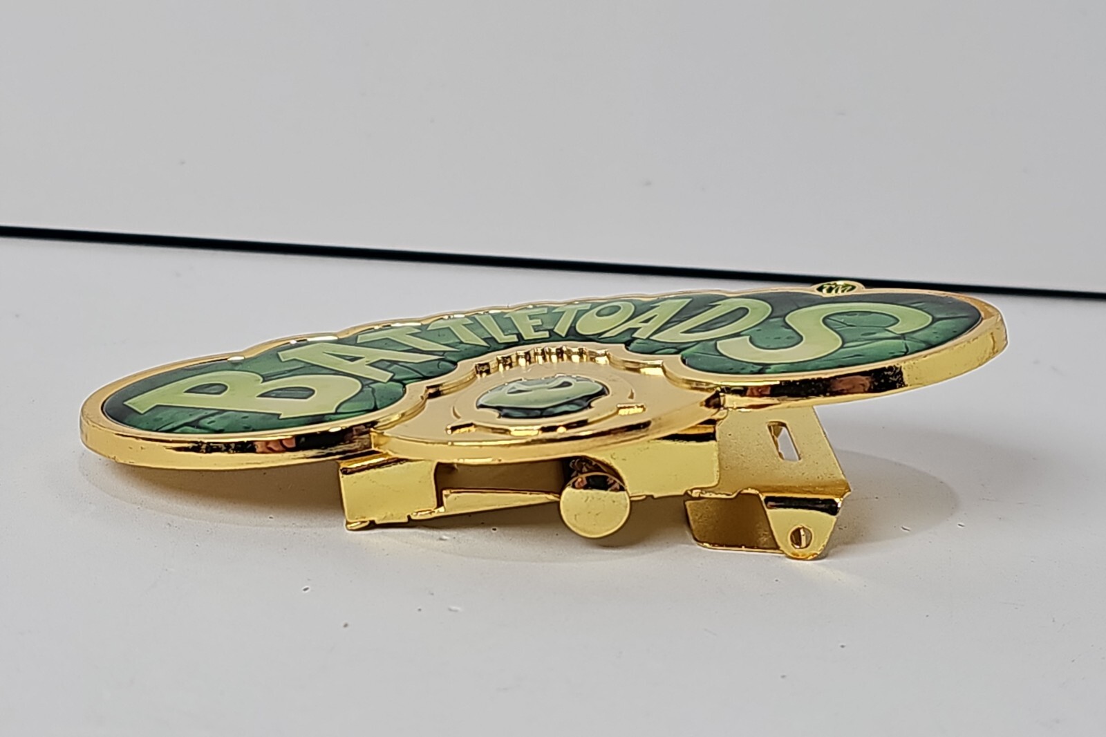 Lot Of 2 Battletoads Gold Belt Buckle – June 2017 Loot Crate Gaming Exclusive