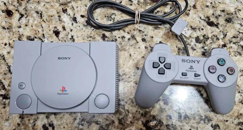 Playstation Classic Mini – 1 Controller + System