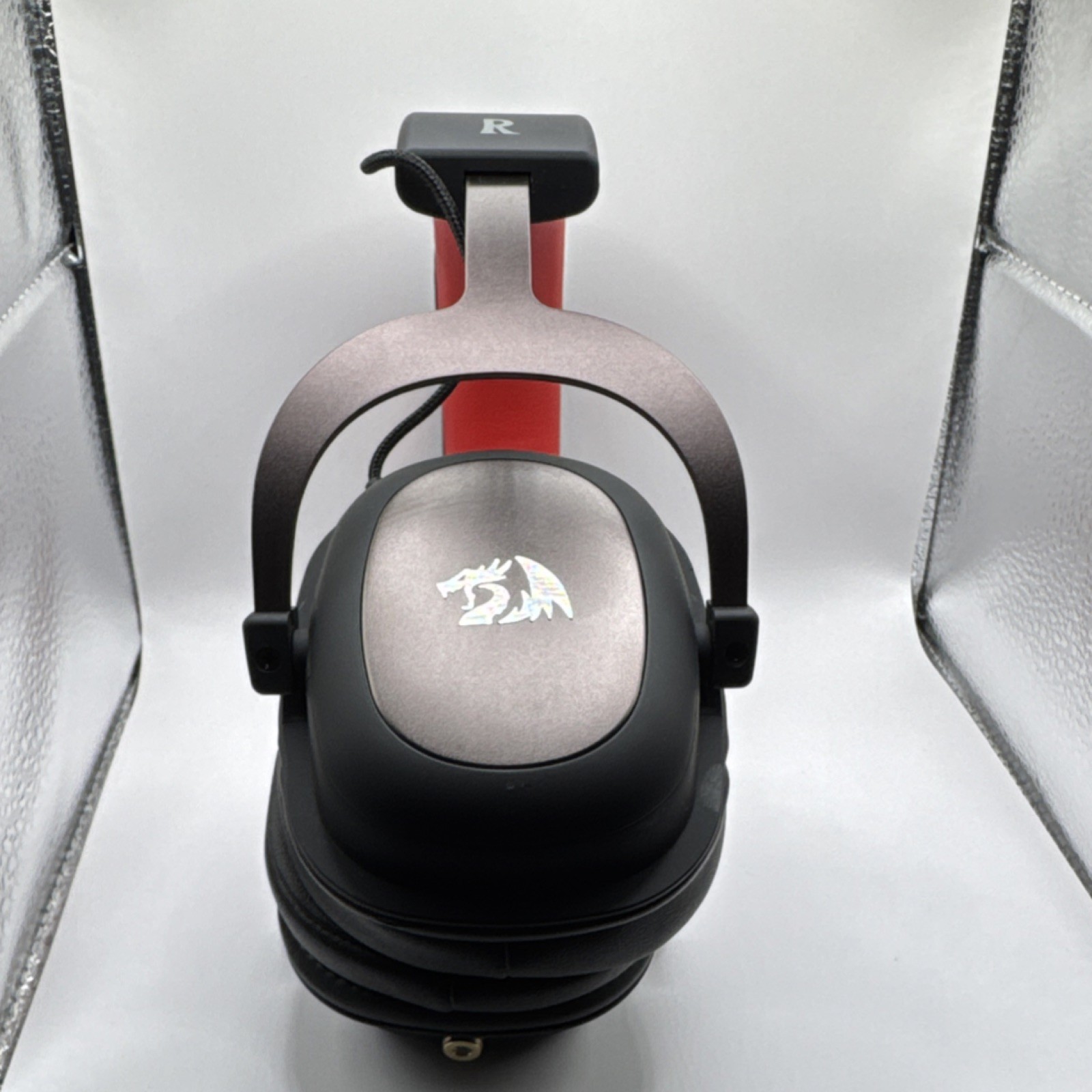 Redragon Black Red Over-Ear Gaming Headset 3.5mm Jack Detachable Boom Microphone