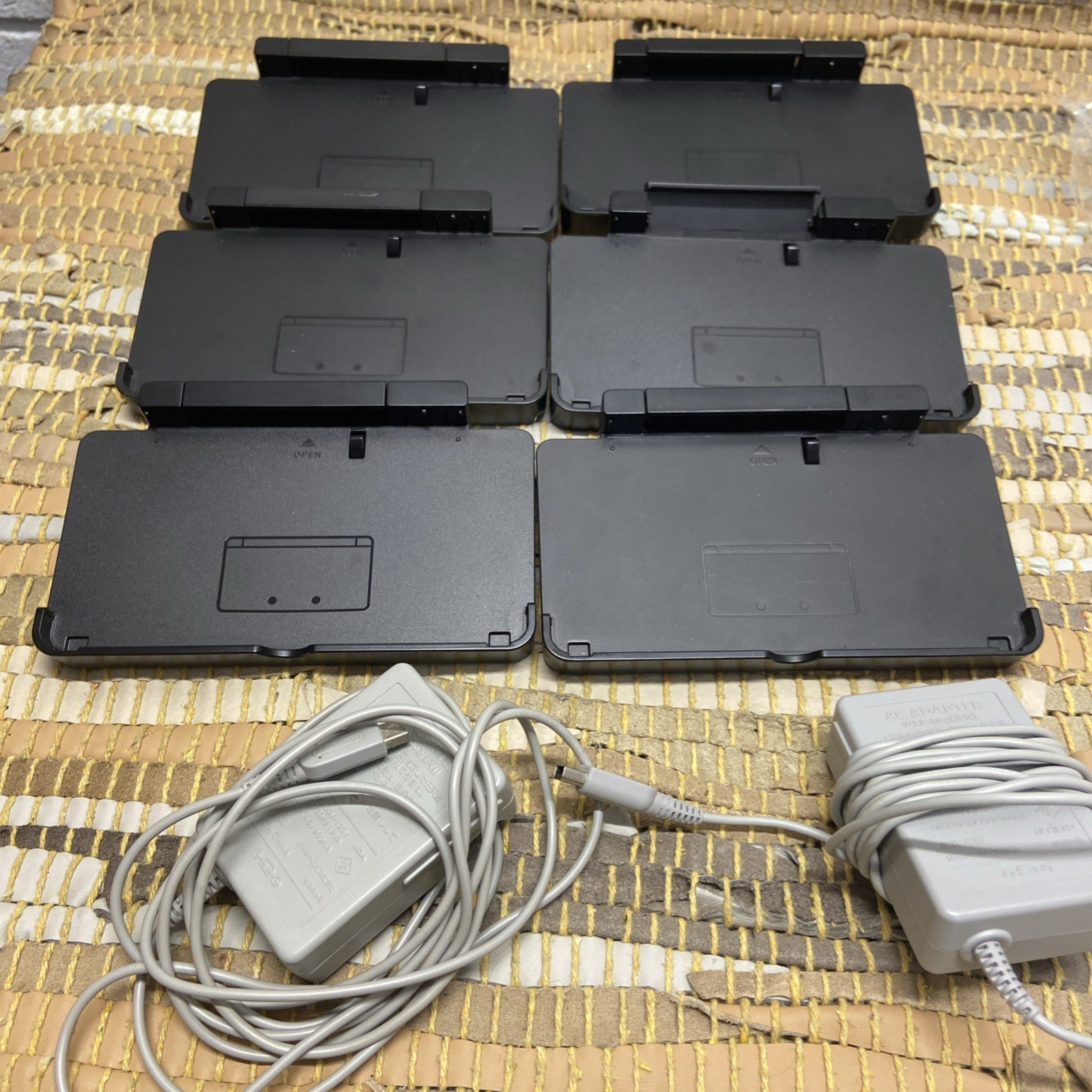 Lot Of 6 Original Nintendo 3DS Battery Charging Dock Cradle Base Black CTR-007
