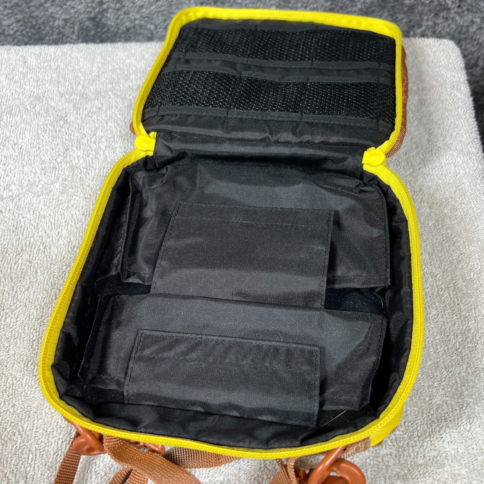 Pokemon Pikachu Carrying Case Shoulder Bag Yellow New Nintendo 3DS XL Japan