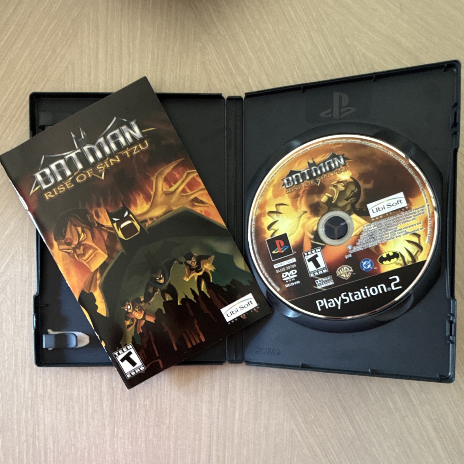 Ubi Soft Batman: Rise of Sin Tzu Action Figure Edition + Manual PS2 NTSC-U/C