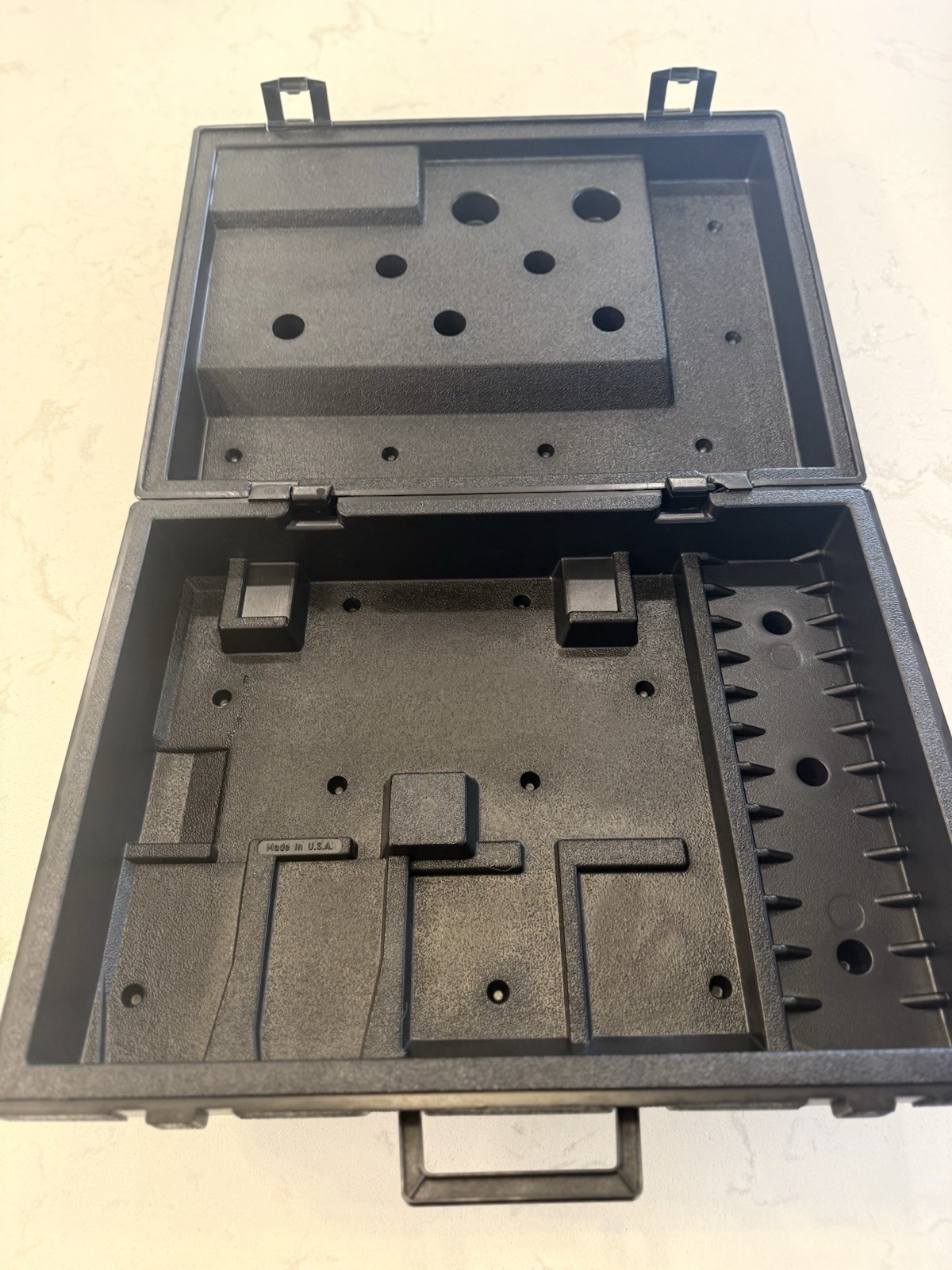 ATARI 2600 original carrying case. Vintage 80’s OEM hard plastic storage case