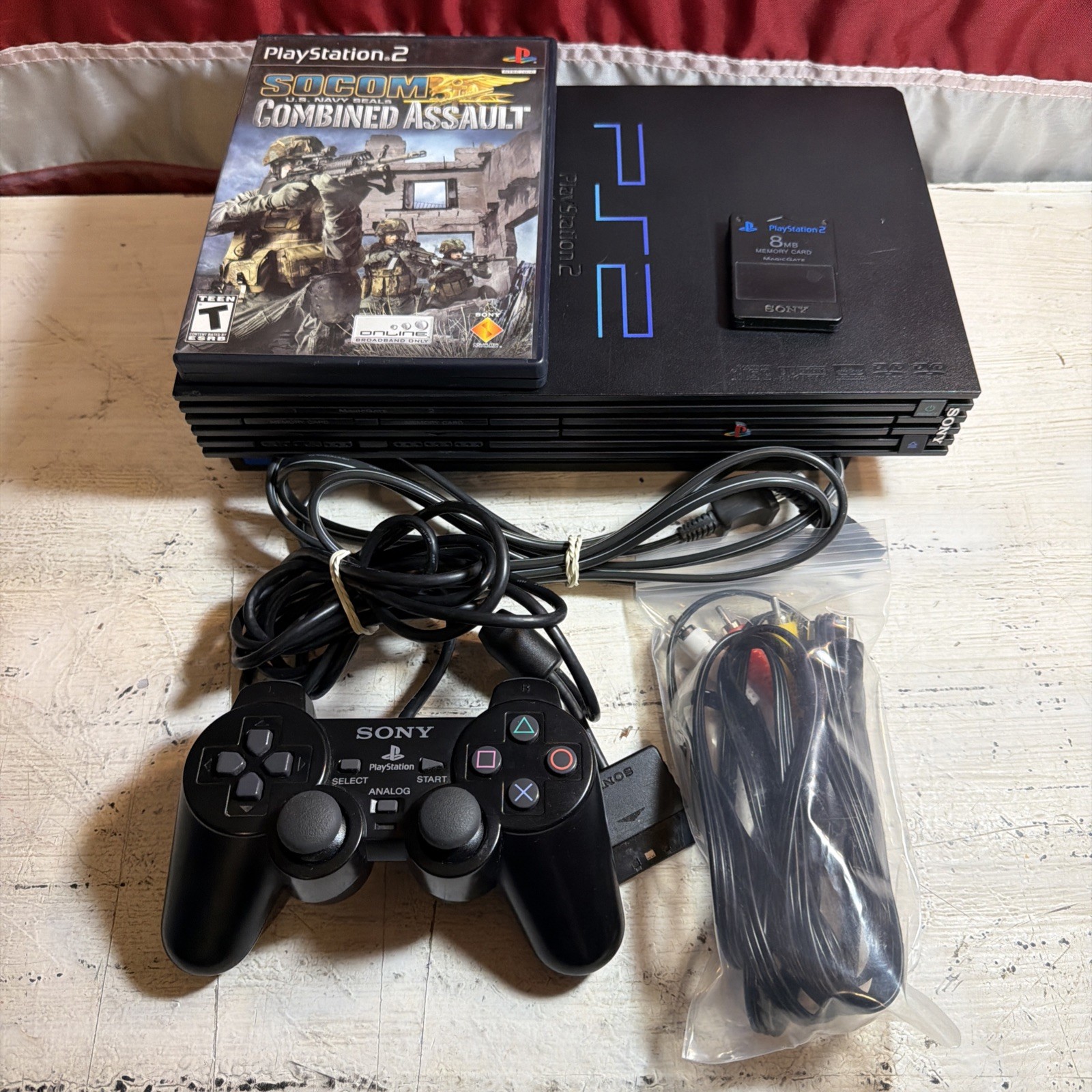 SONY PlayStation 2 PS2 SCPH-39001 Console Bundle – Cables – Controller – Game