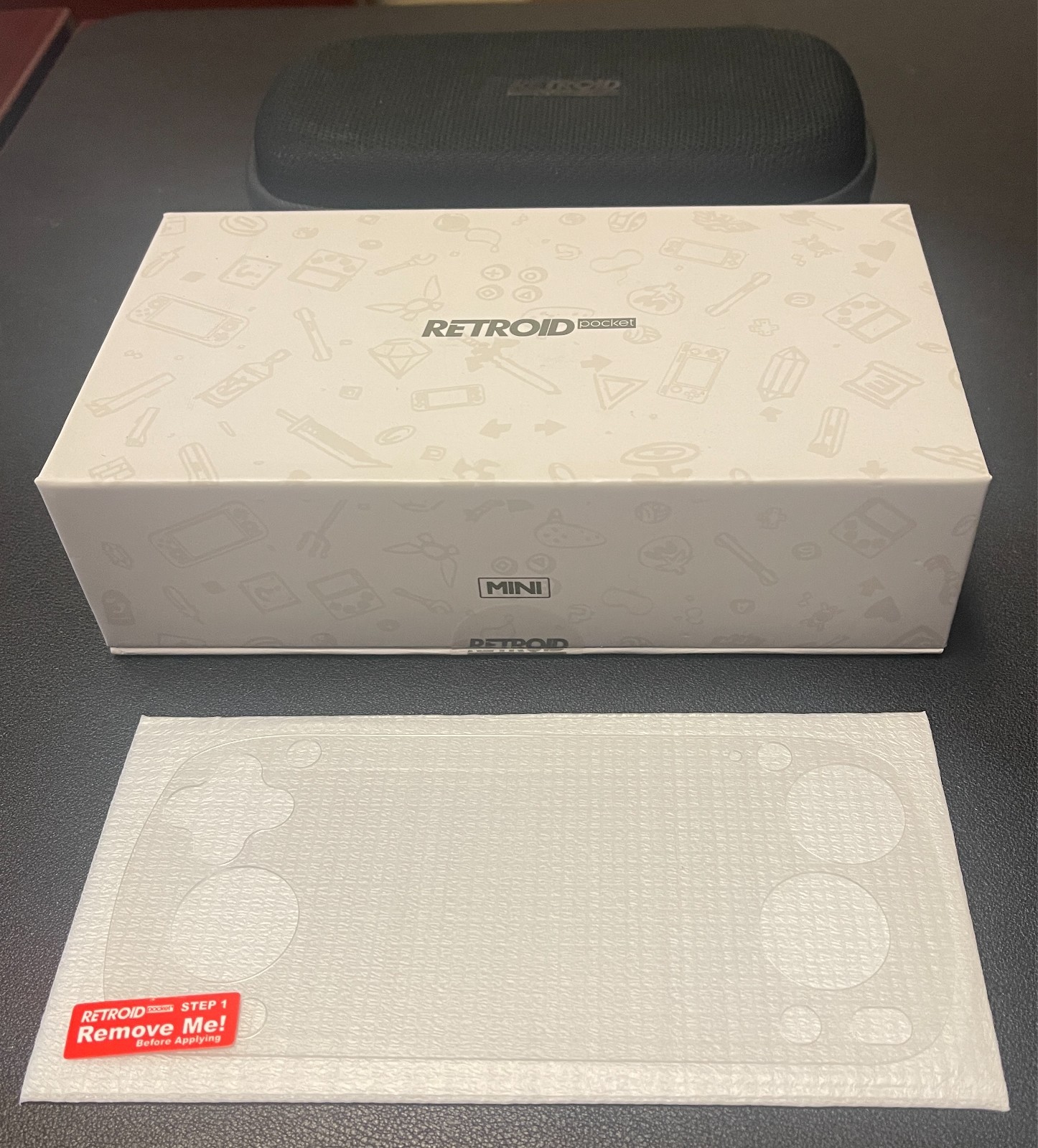 Retroid Pocket Mini V2 Handheld with Case and screen protectors