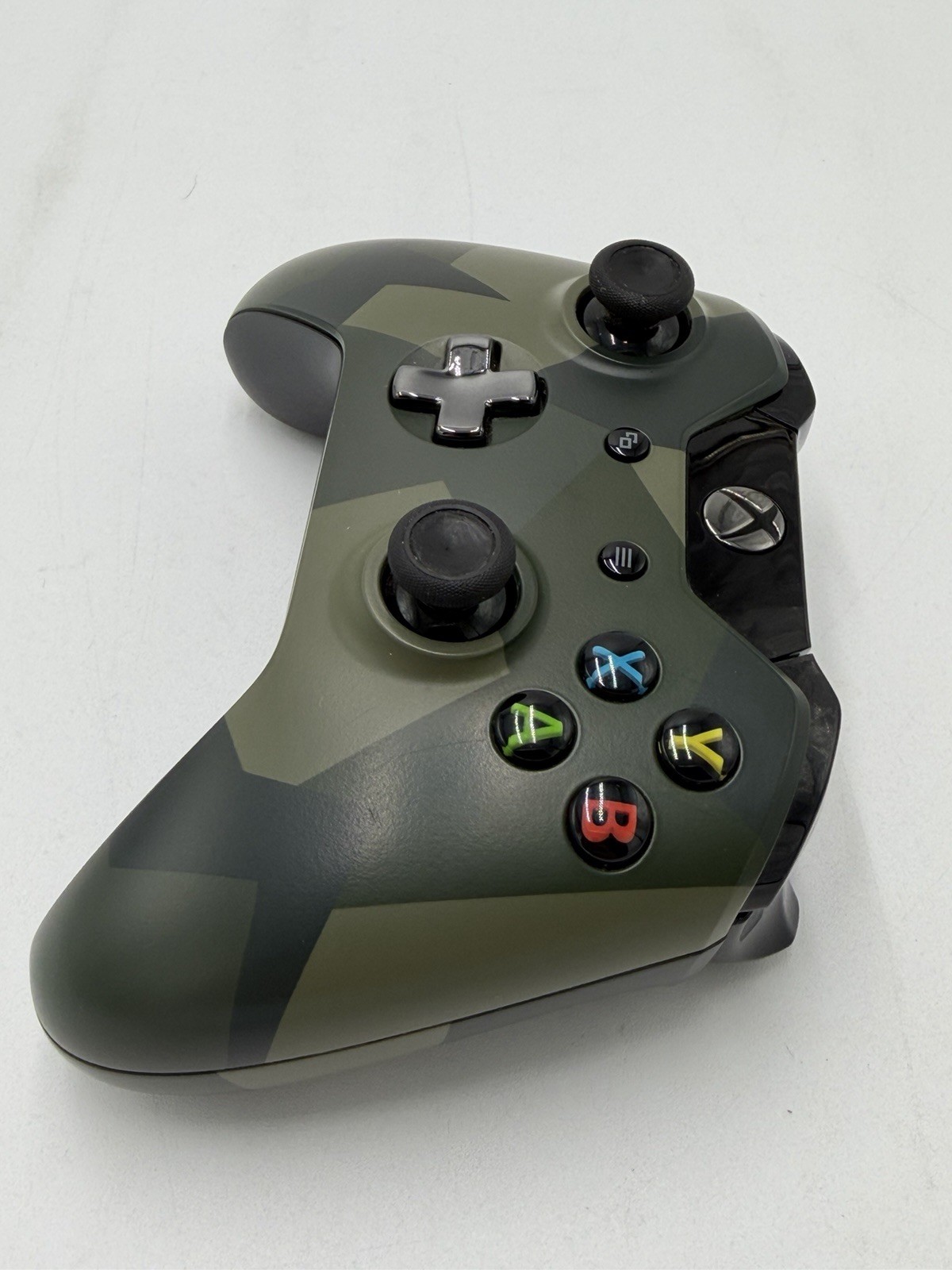 Microsoft Xbox One Wireless Controller Model 1537 Armed Forces Green Camo NO LID