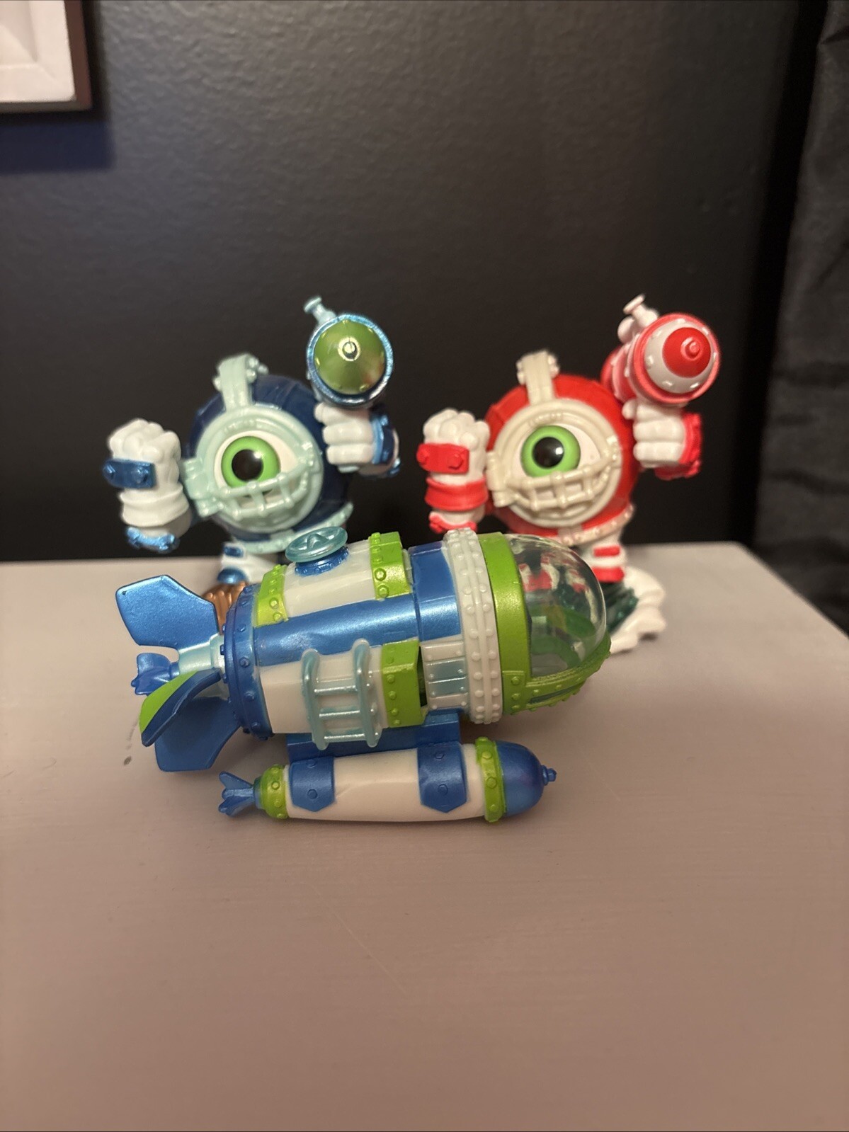 2 Skylanders SuperChargers Missile-Tow Dive Clops With Supercharger Submarine
