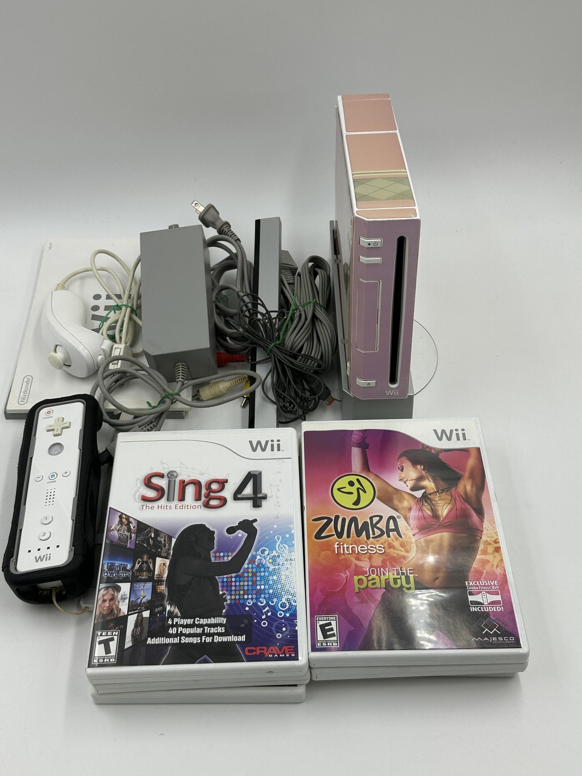 Nintendo Wii RVL-001 Console Bundle 6 Games Remote Nunchuk Sensor Bar Tested