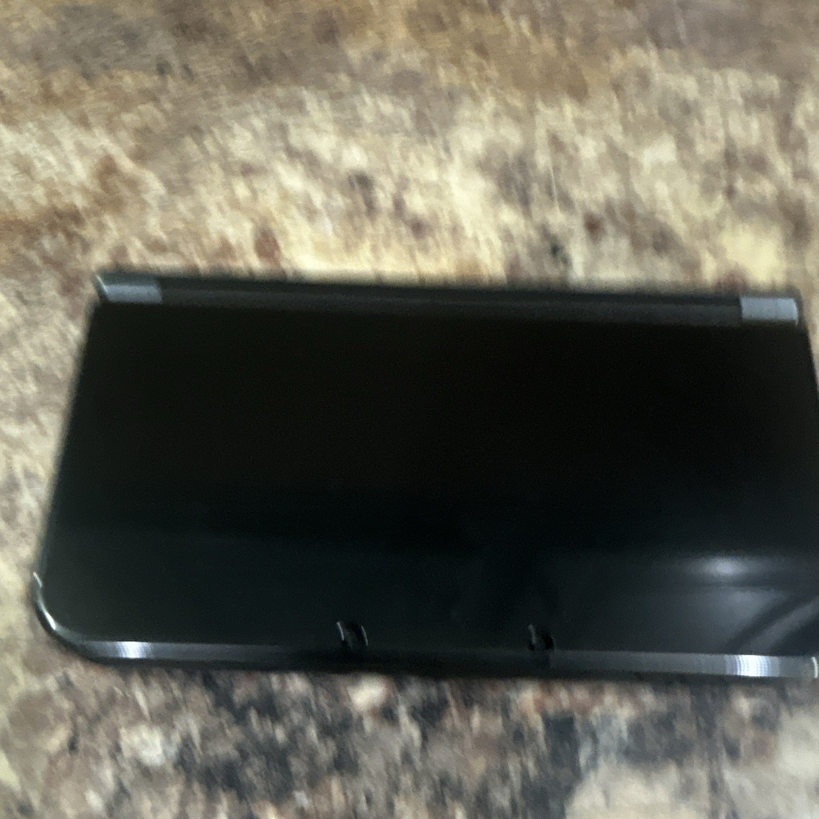 Nintendo New 3DS XL Handheld System 128 GBsd card charger and stylus included