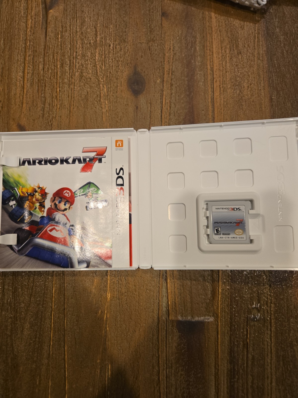 MarioKart 7 Nintendo 3DS Game Cartridge and Case