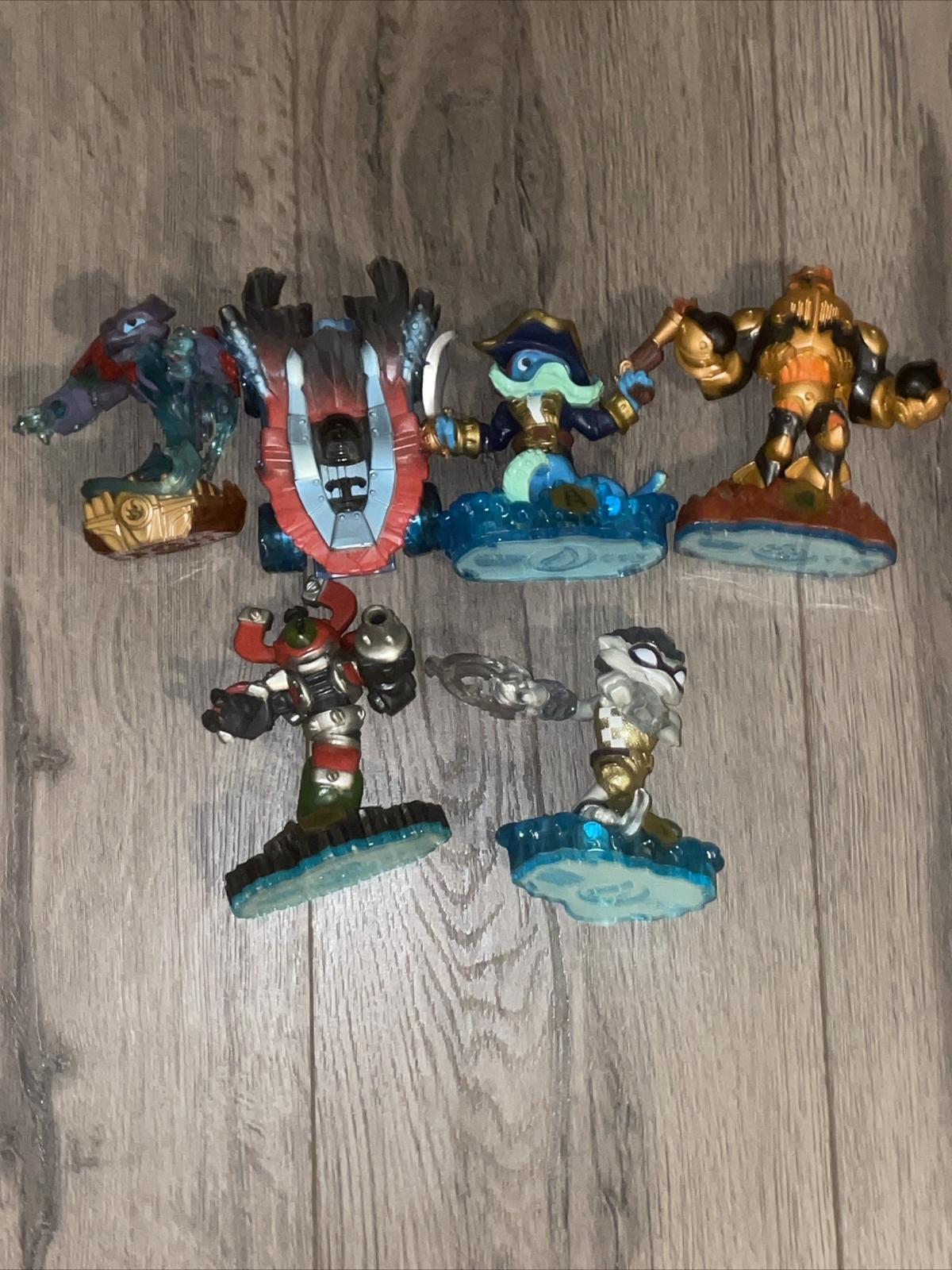 Activision Skylanders LOT 6 Figures