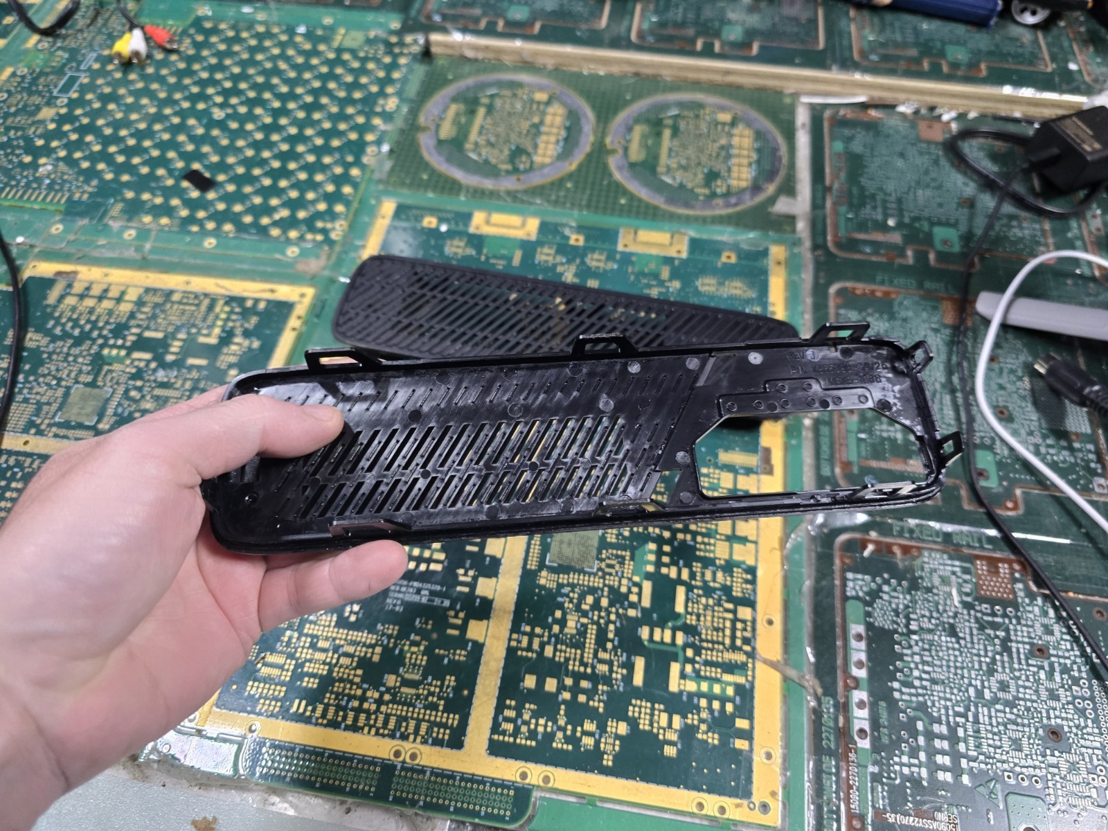 Microsoft Xbox 360 E 1538 Top/Bottom Grill & Trim Set ONLY-Intact-Good-Clean