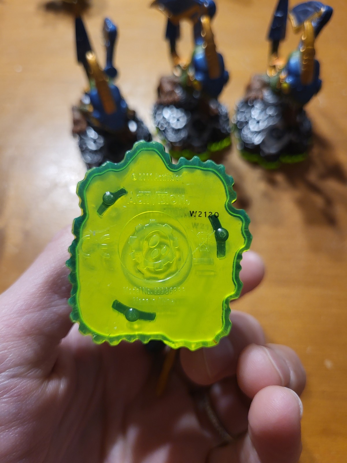 Skylanders Spyro’s Adventure DROBOT Green Base Figure DAMAGED READ