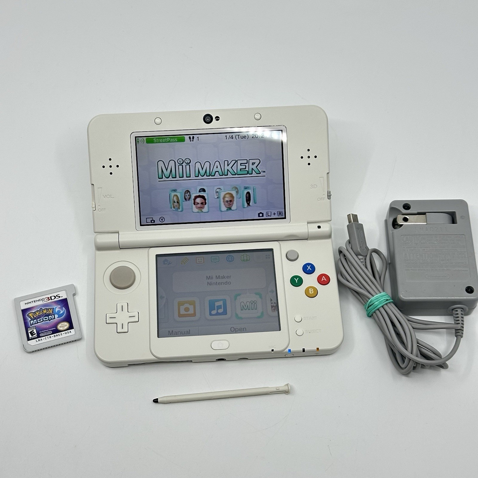 Nintendo “New” 3DS White Super Mario Black Friday Edition Console KTR-001 BUNDLE