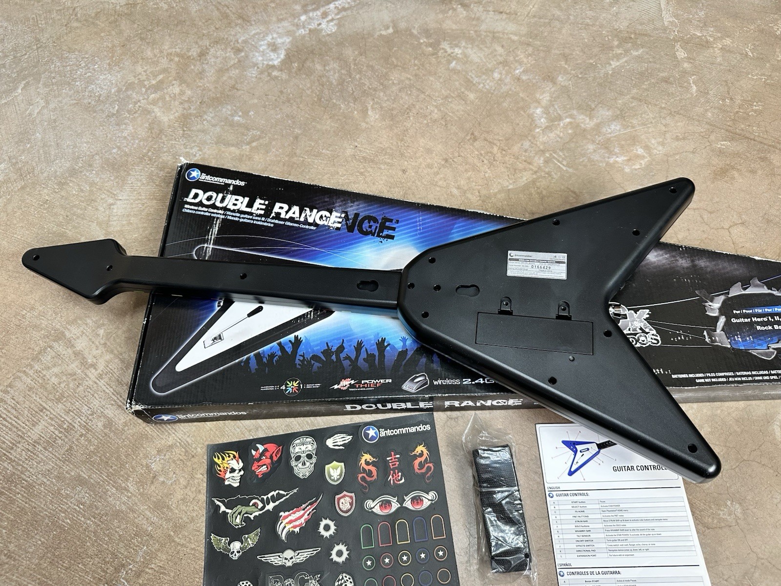 Ant Commandos TAC Flying V Wireless Guitar Hero PS2 DRV-WL-BLKV3