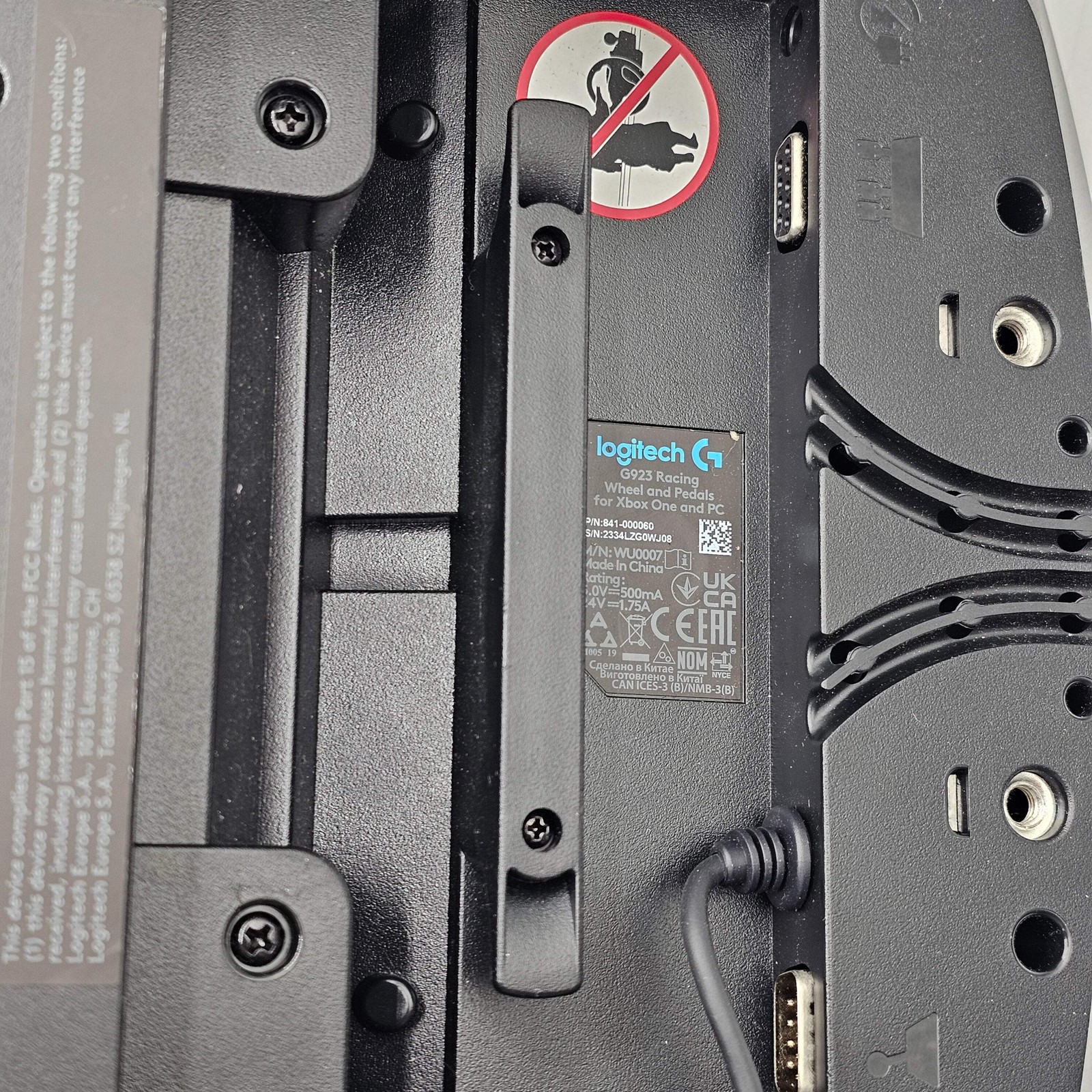 Logitech G923 Racing Wheel and Pedals 841-000060