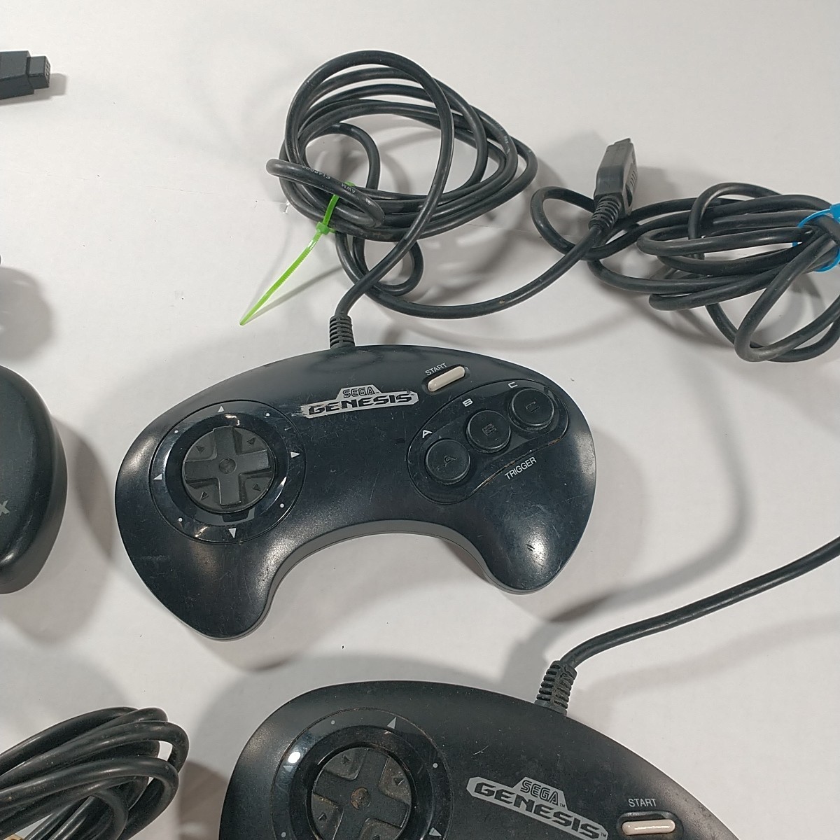 Sega Genesis Console Model MK-1631 + 13 Games & 3 Controllers Tested READ