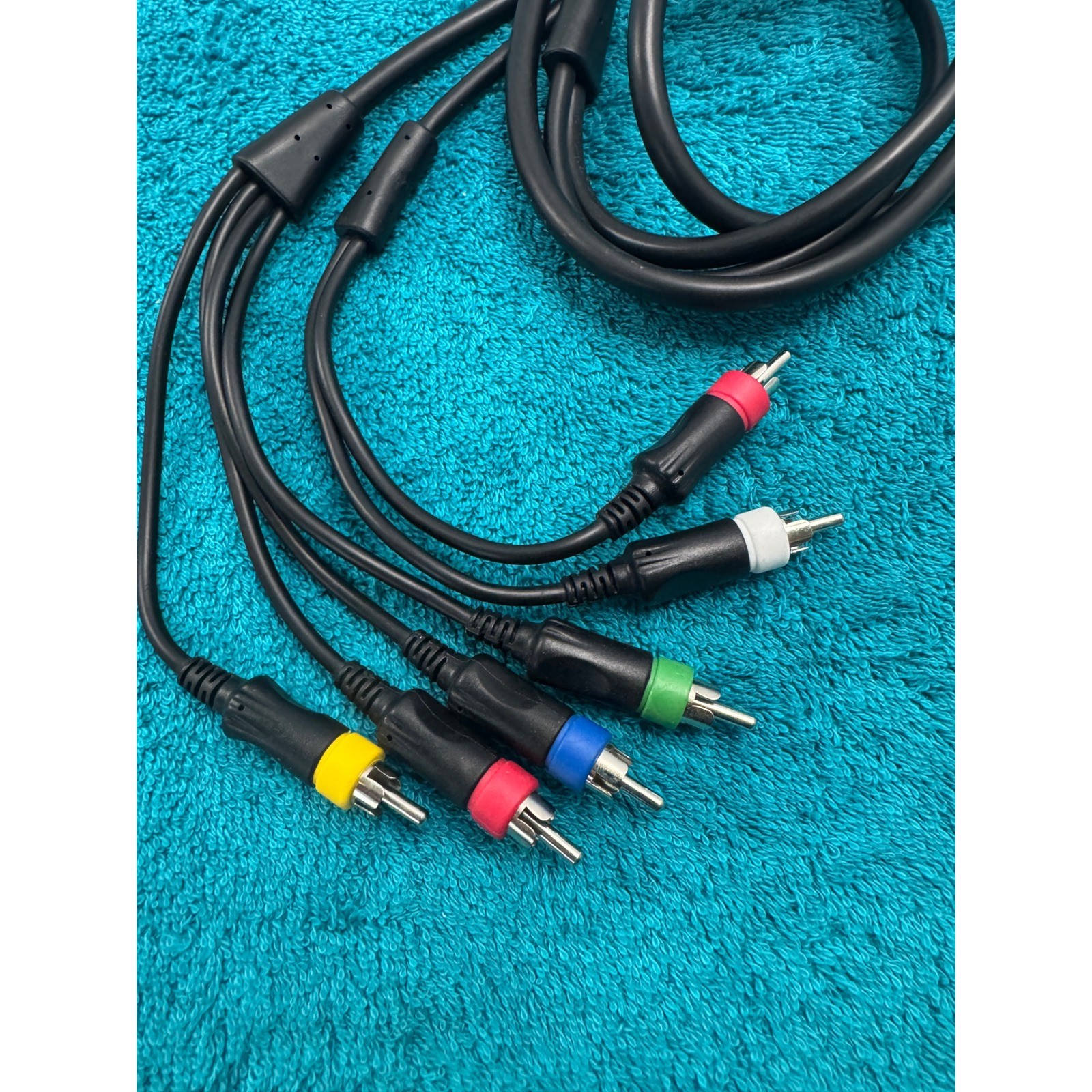 Universal Component AV Cable for Wii PS2 PS3 Xbox 360 HDTV TV Switch Black
