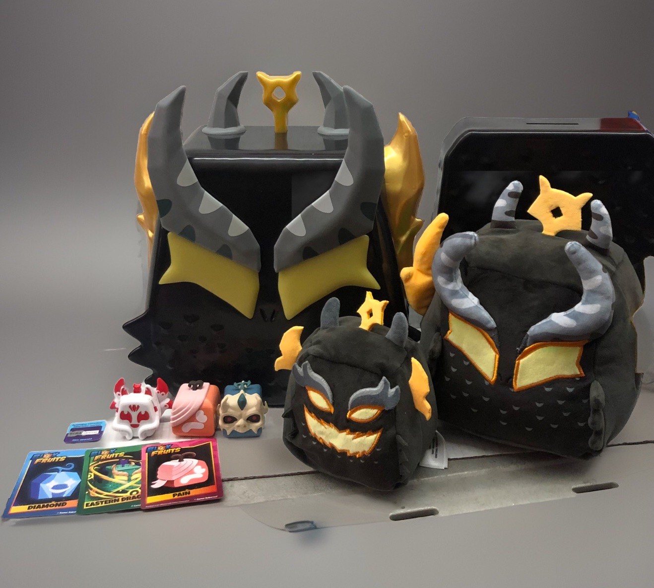 Blox Fruits Ember Dragon Ultimate Bundle Premium Mythical DLC Box Plush Figures