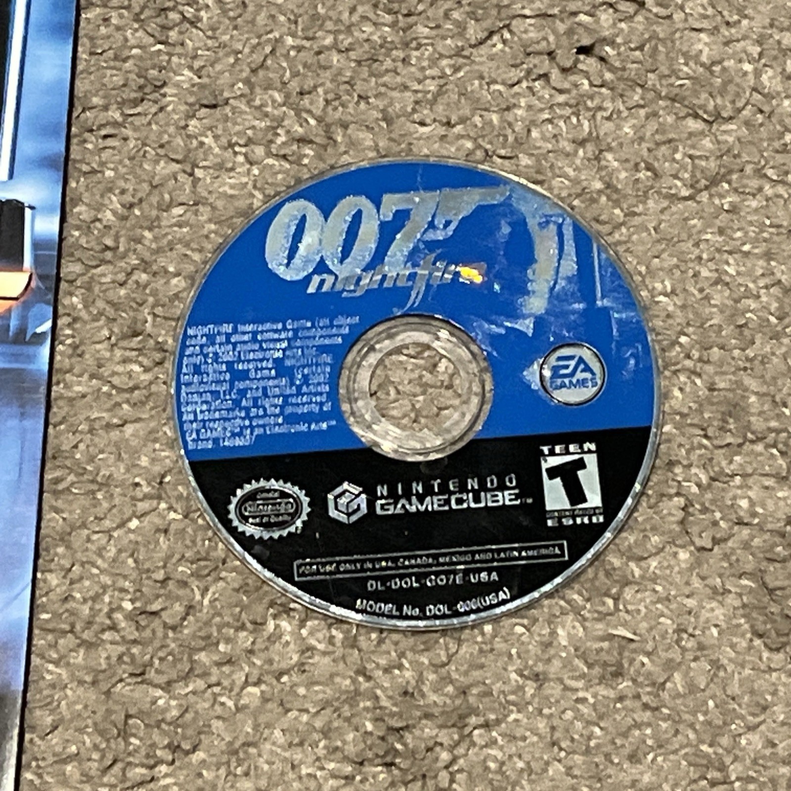 007: NightFire (GameCube, 2002) Disc And Manual Only Tested