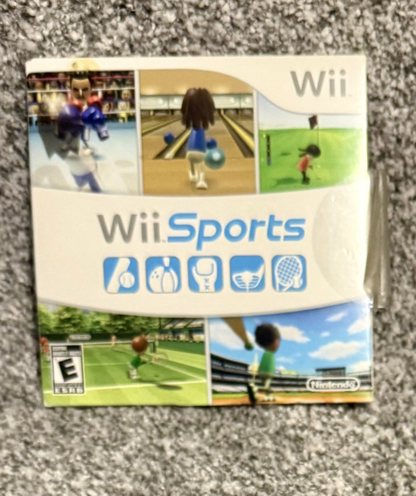Nintendo Wii RVL-001 Console Bundle w/ 2 Remotes, 2 Nunchuks, & Wii Sports