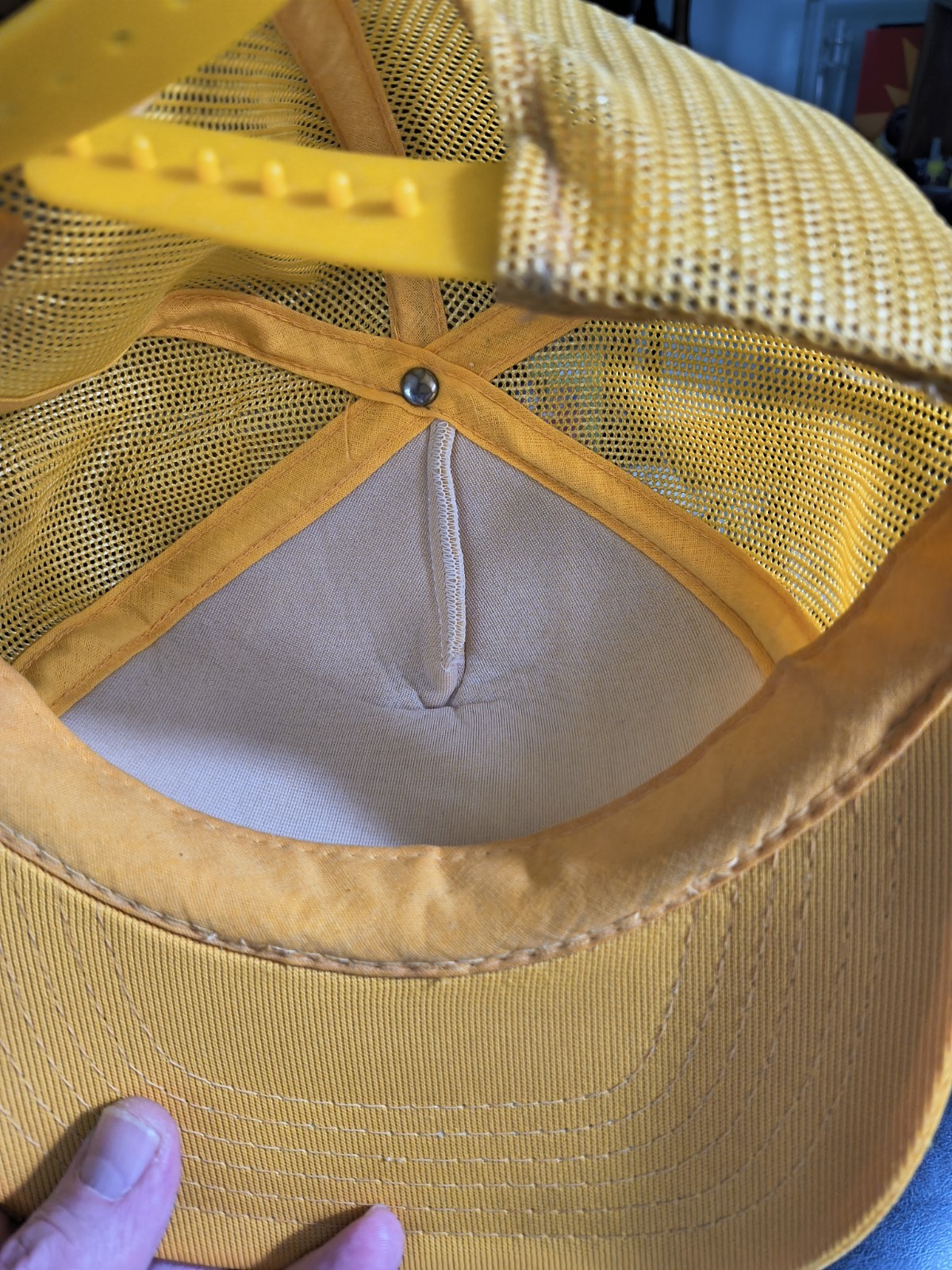 VINTAGE Centipede Atari, 1982 Yellow and White Trucker Hat Stranger Things Style