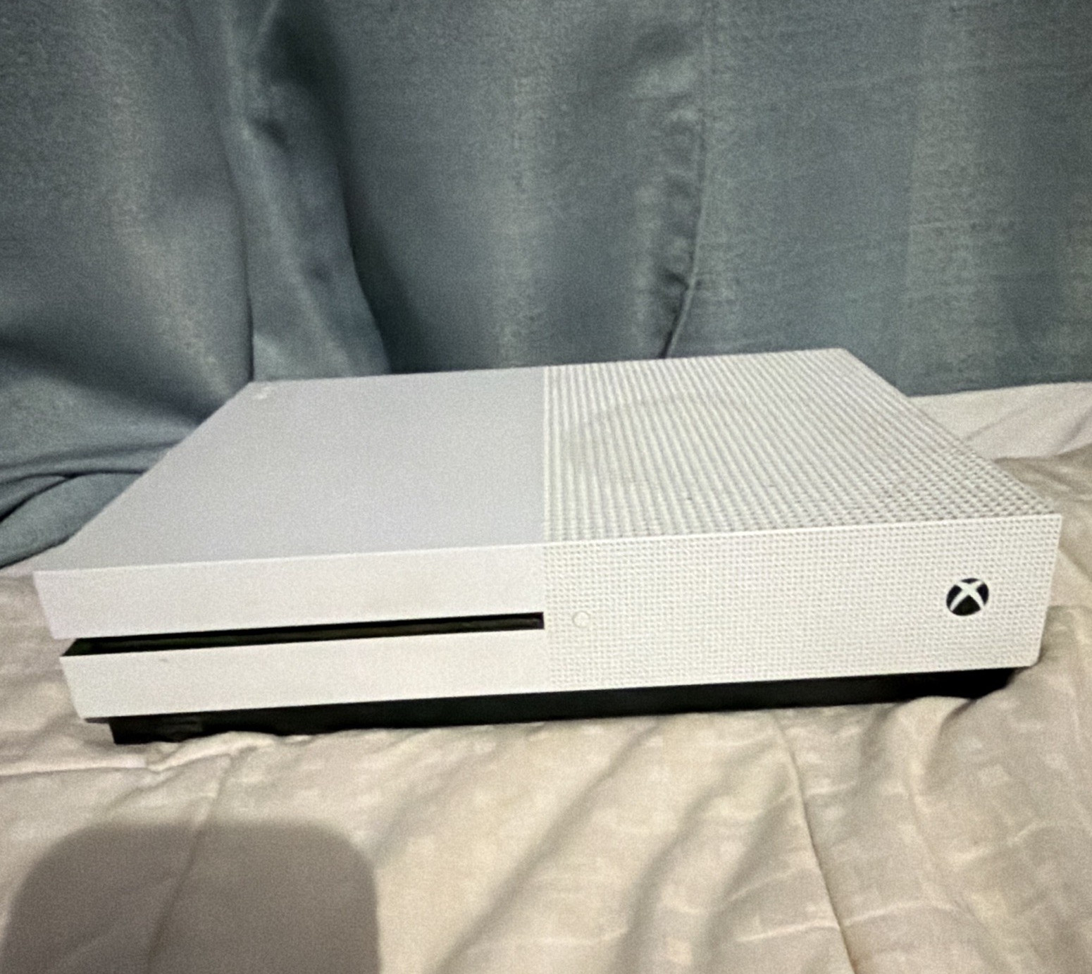 Microsoft Xbox One S 500 gb White Console 4K UHD Wi-Fi HDMI (1681)