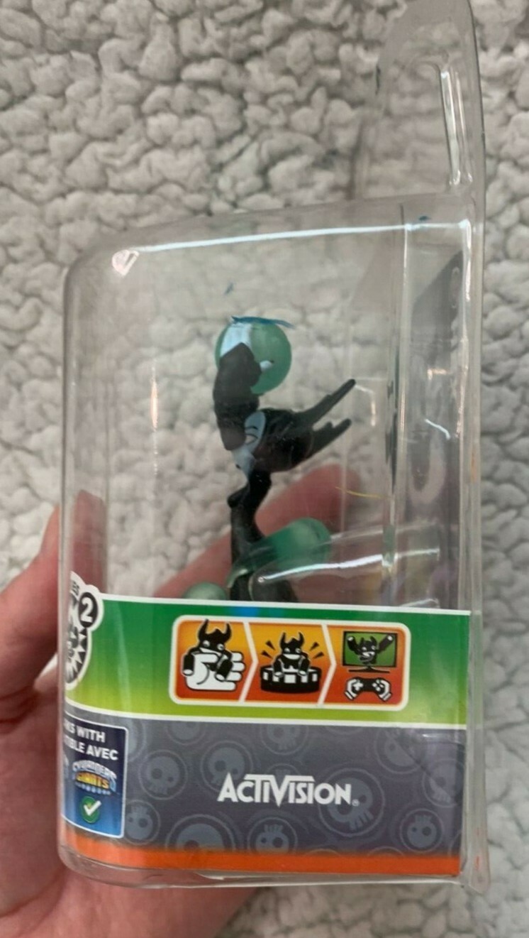 Skylanders Giants: Single Character Pack Core Series 2 Hex Card & Pastic Shell 
