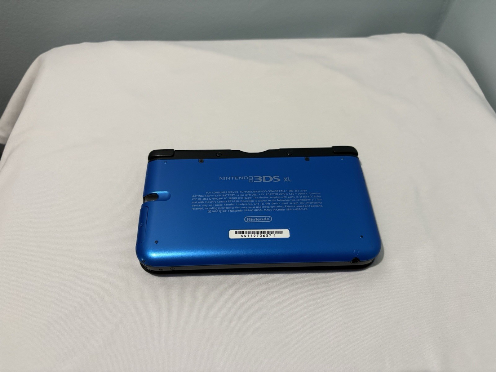 Nintendo 3DS XL Light Blue– Tested & Working With Charger