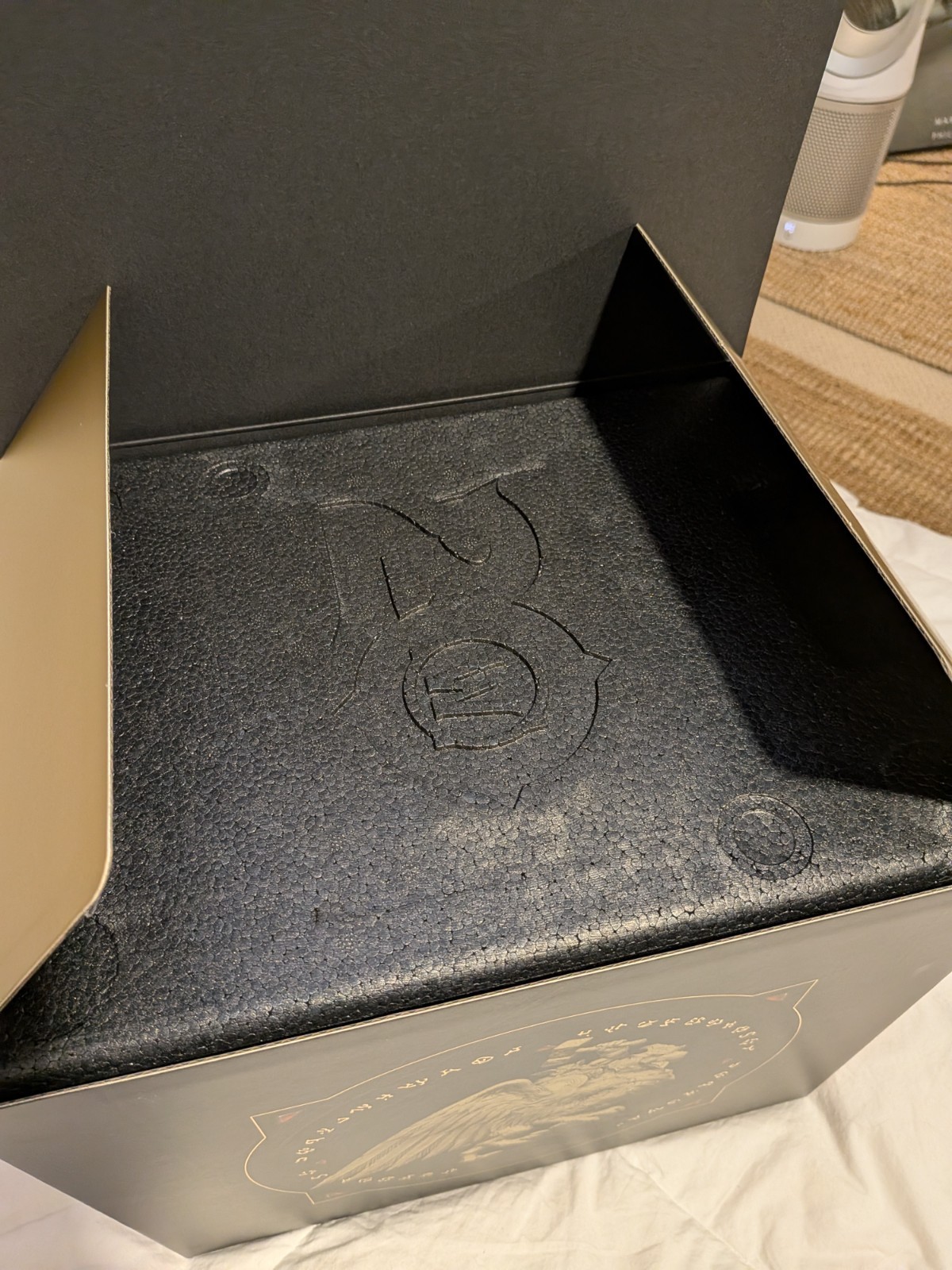 World of Warcraft 20th Anniversary Collector’s Edition With Statue (No Code)