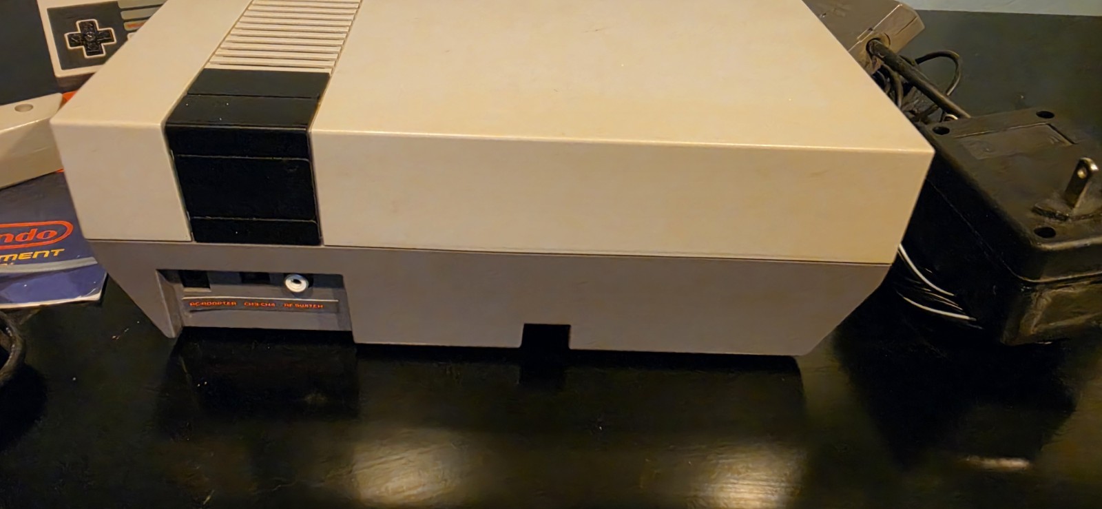 NES Console And Controller Bundle – 2 Standard Controllers, 1 Zapper, 1 NES Max