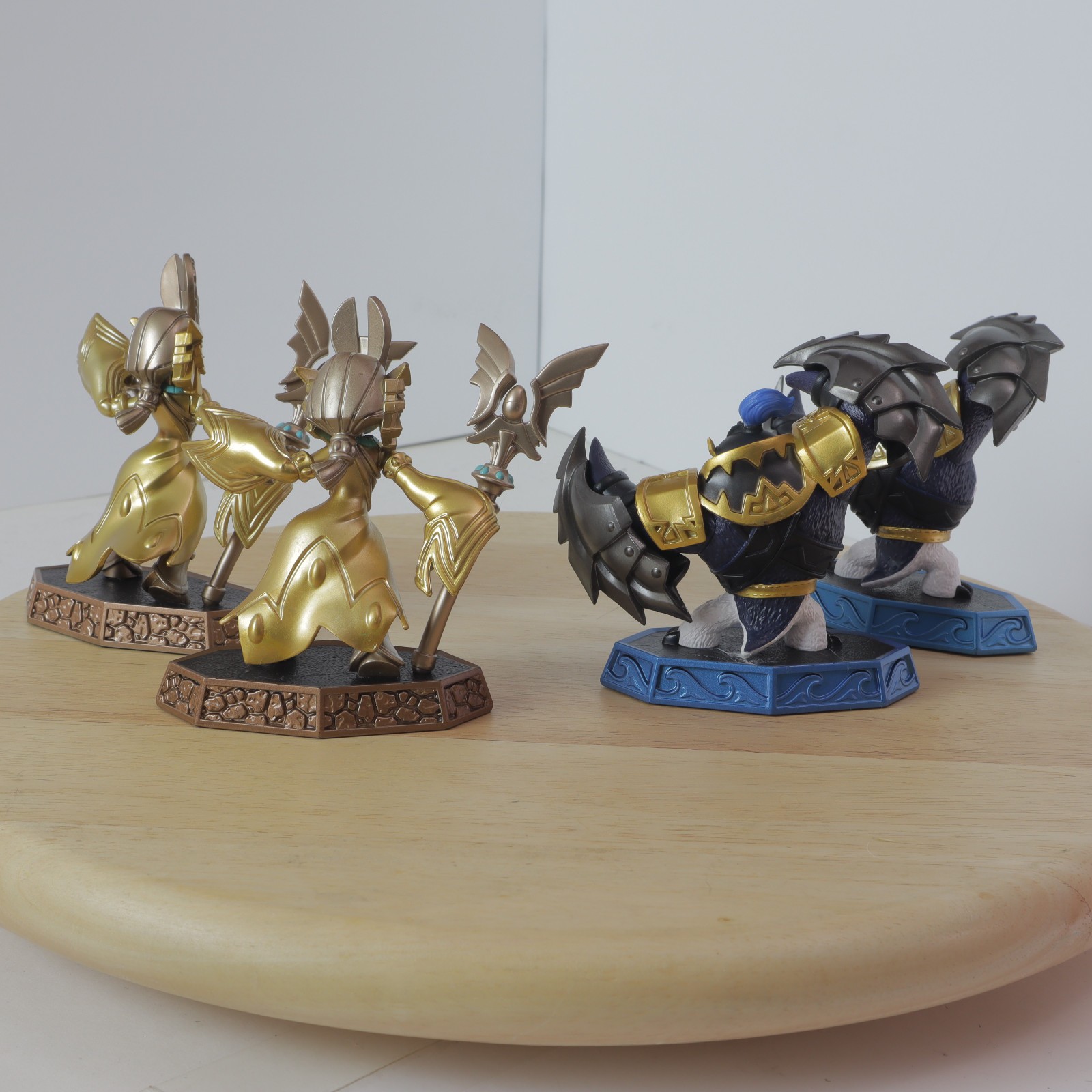 Skylanders Mixed Lot of 22 Figures, Vehicles and Magic Items – Mostly Untested